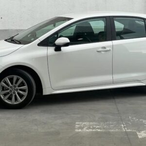 Toyota Corolla LE L4